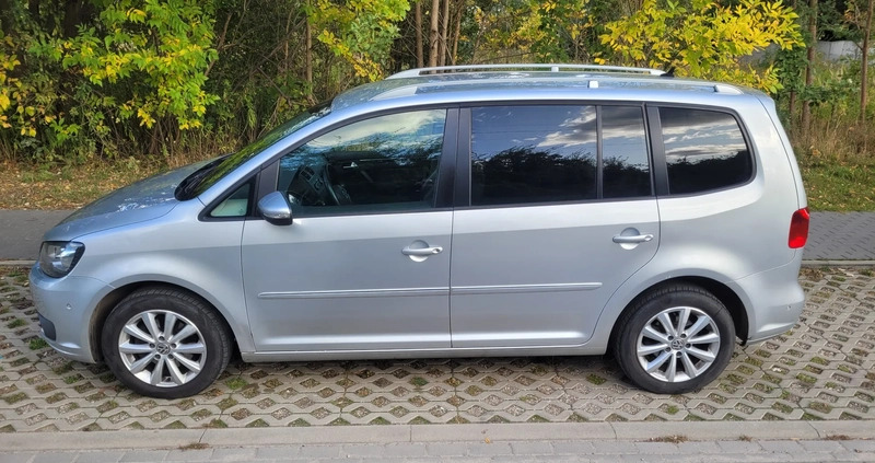 Volkswagen Touran cena 31900 przebieg: 231000, rok produkcji 2011 z Kobyłka małe 191